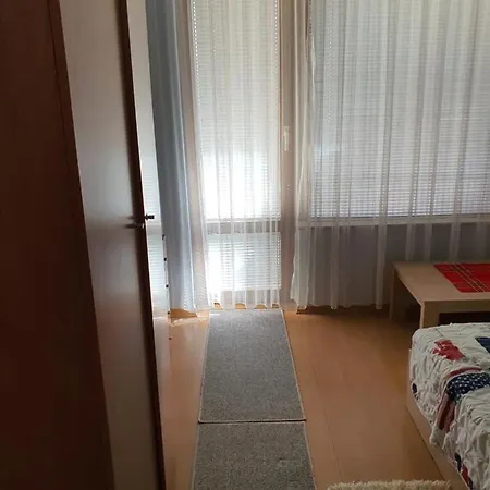 Koko's 2 Apartman *